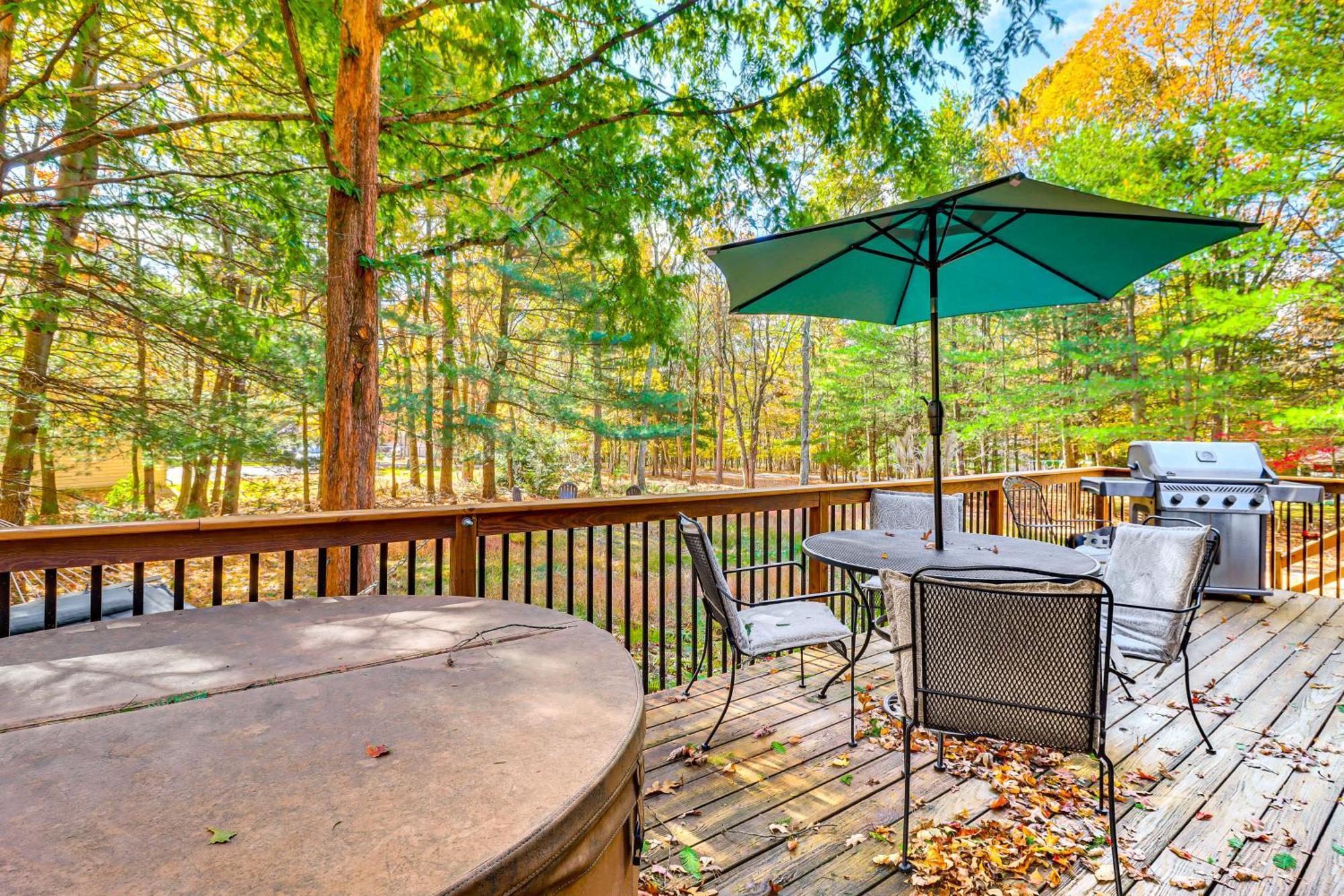 Quaint Jim Thorpe Cabin Retreat, Walk To Beach! Ngoại thất bức ảnh